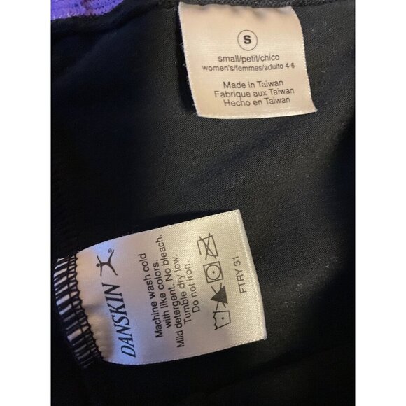 Danskin Black and Purple-Trimmed Athletic Capri Bottoms Pants SZ Small - Picture 4 of 5